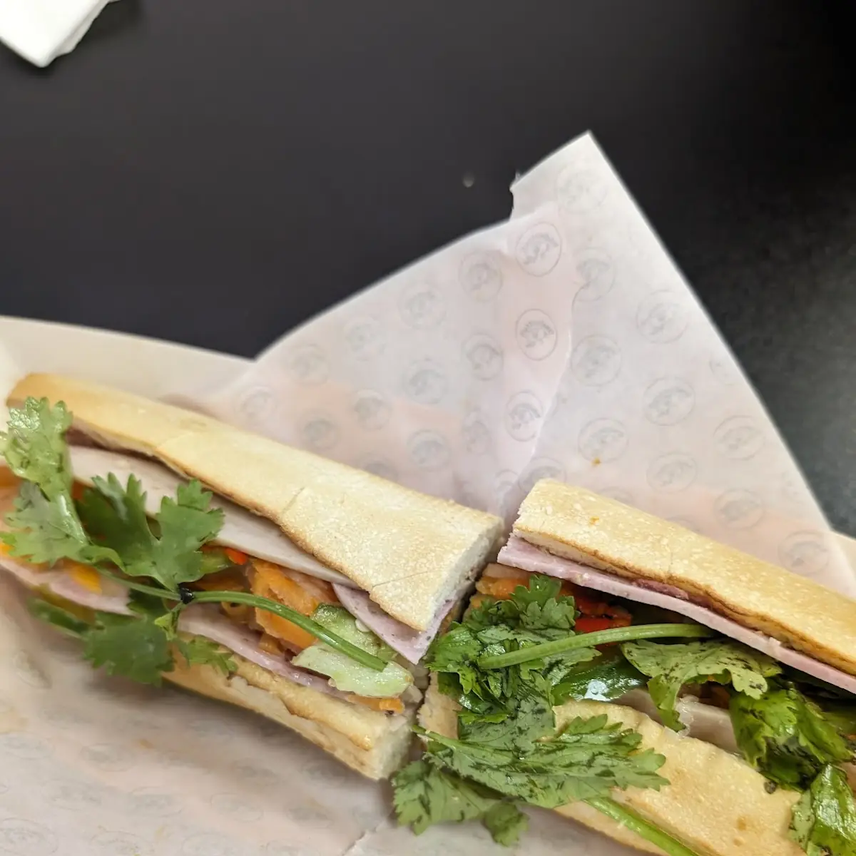 Banh MI DAC Biet