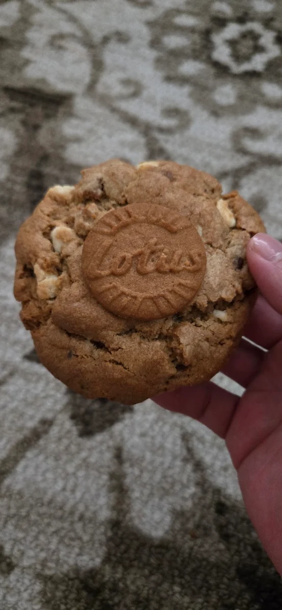 Biscoff White Chocolate Cookie
