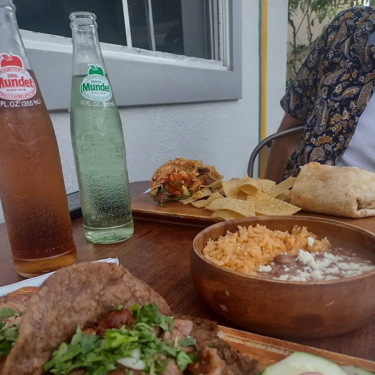 Burrito Mar Y Tierra