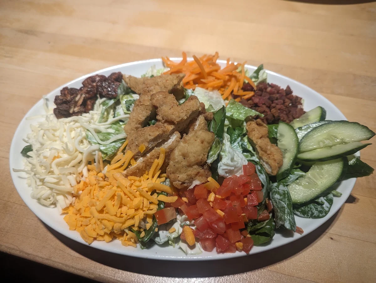 Pecan Chicken Salad, Boston Pizza