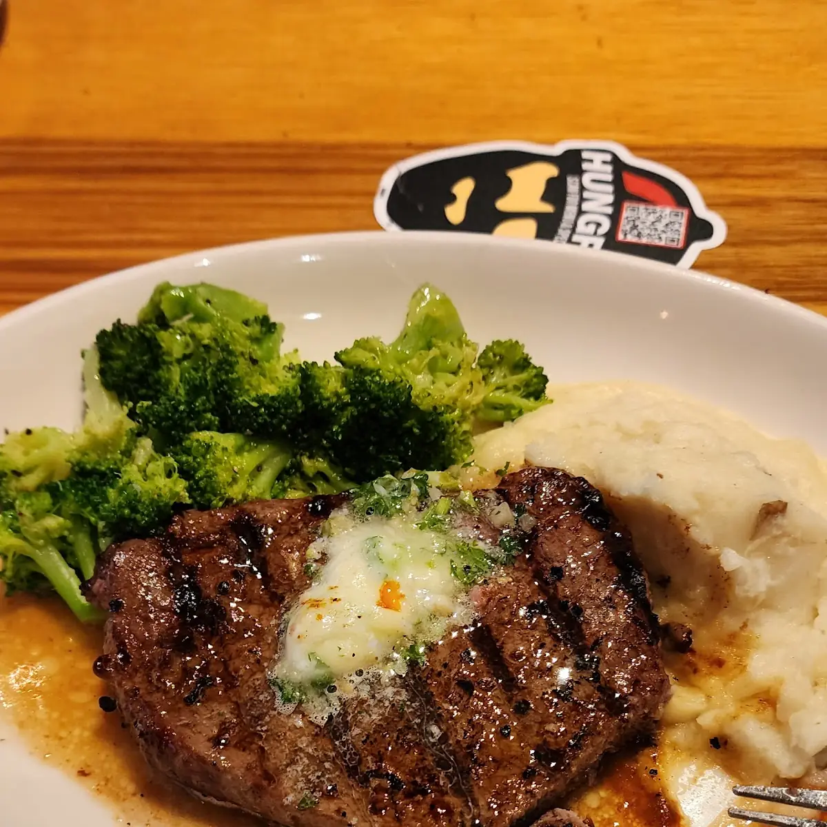 Sirloin Steak Mashed Potatoes and Broccoli