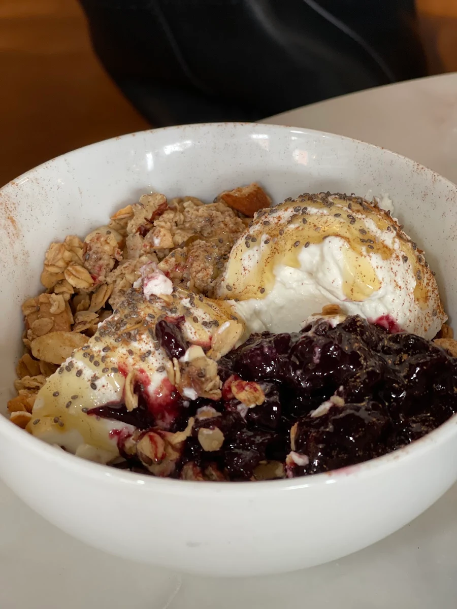 Granola & Greek Yogurt