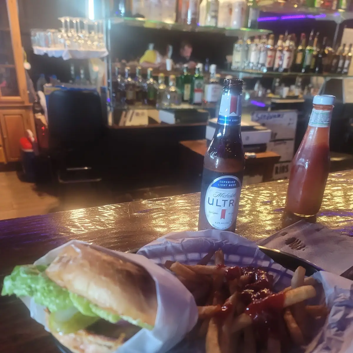 Bacon Cheeseburger w Fries