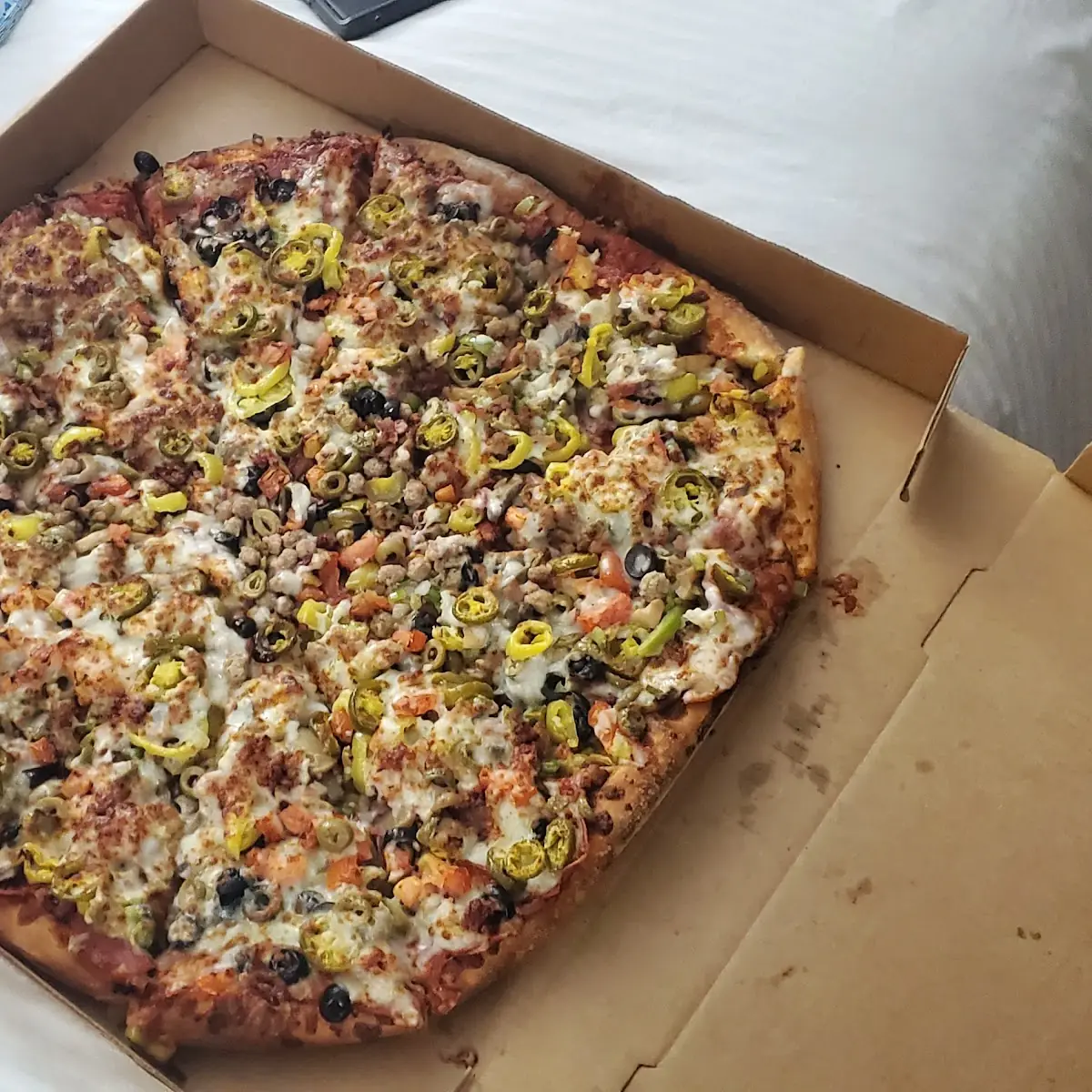 Large Silcian Supreme Pizza