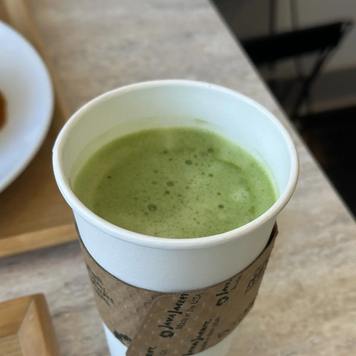 Matcha Latte with Oatmilk