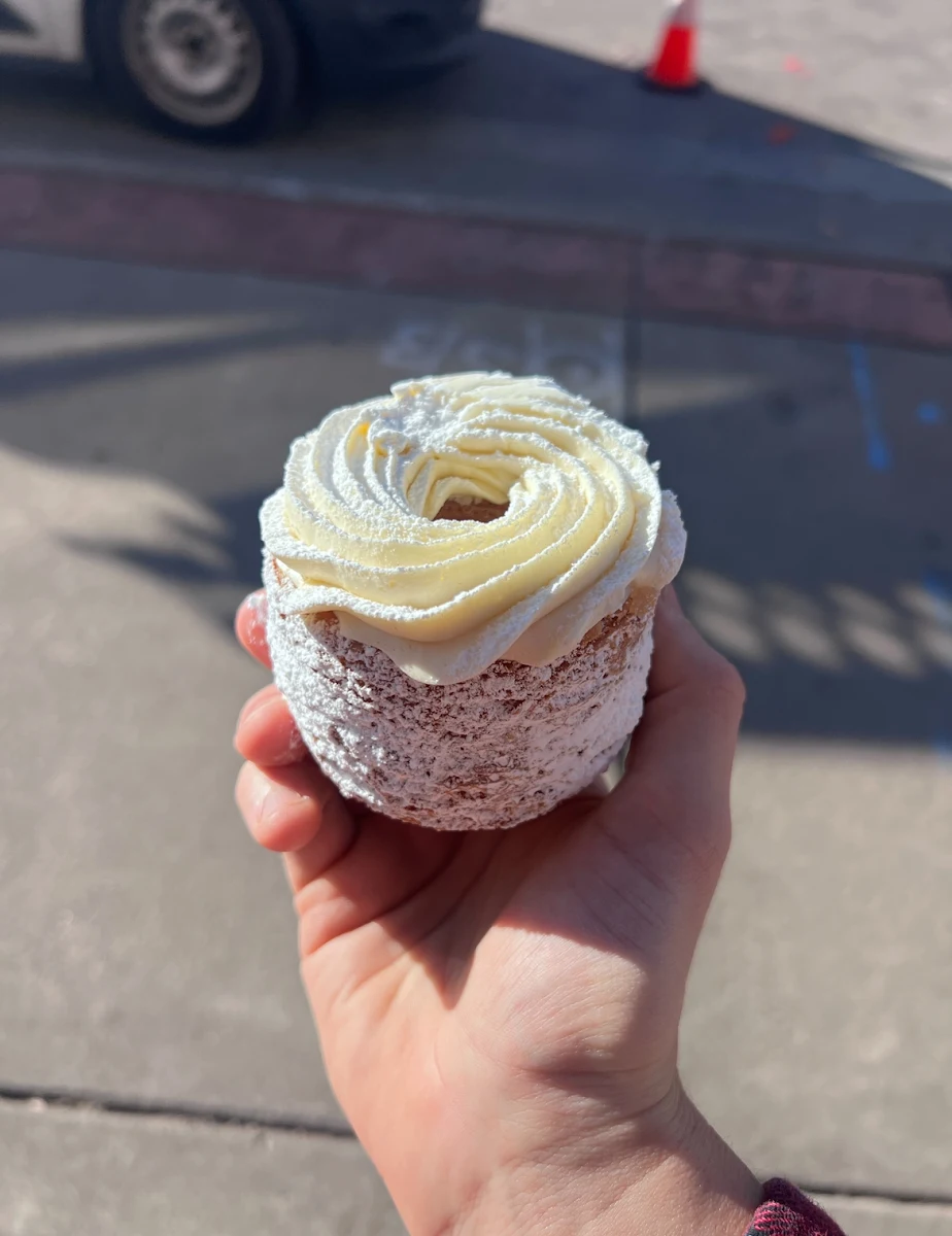 Vanilla Cream Donuts