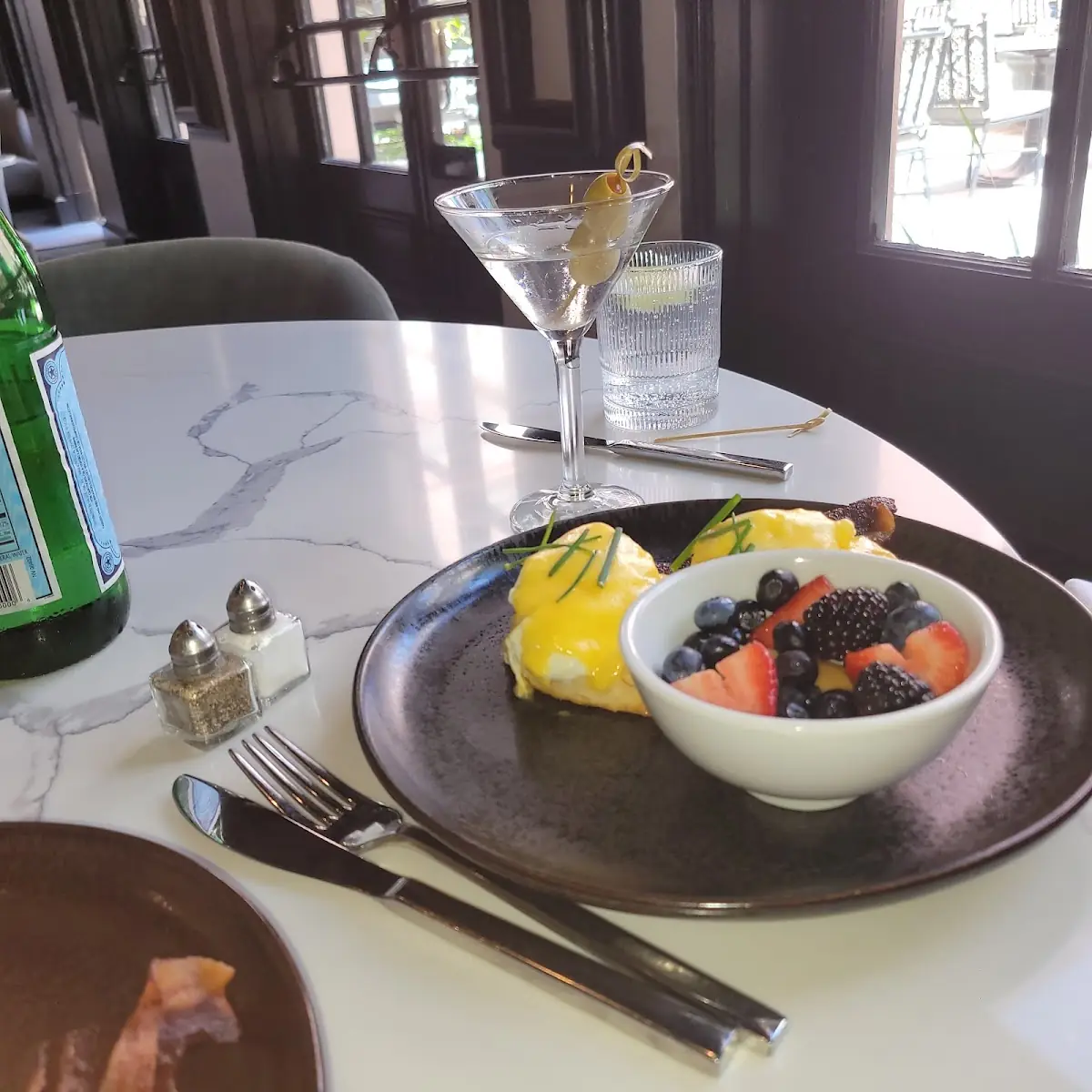 Crab Benedict
