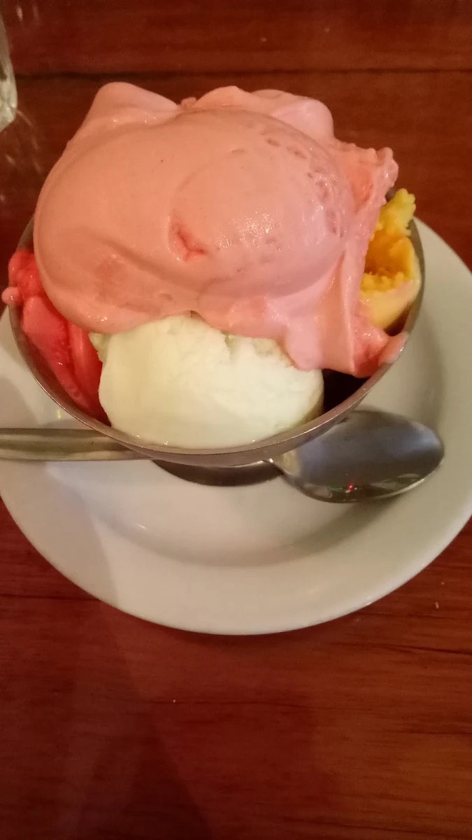 Combo Flabour Ice Cream, Eureka Pizza & Bistro Ballarat