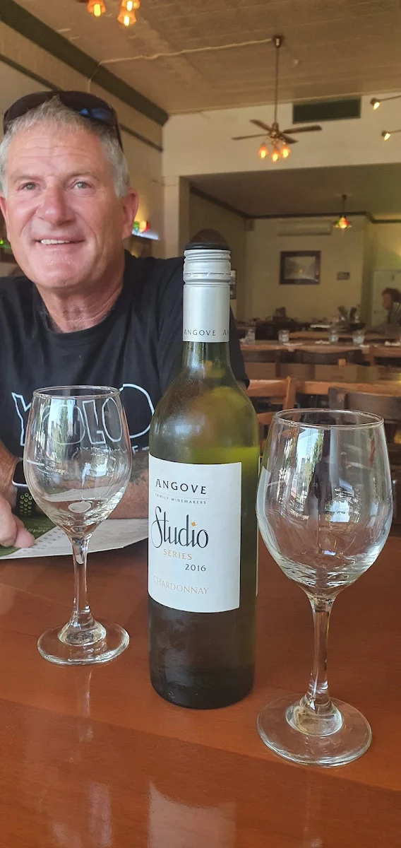 Wine, Eureka Pizza & Bistro Ballarat