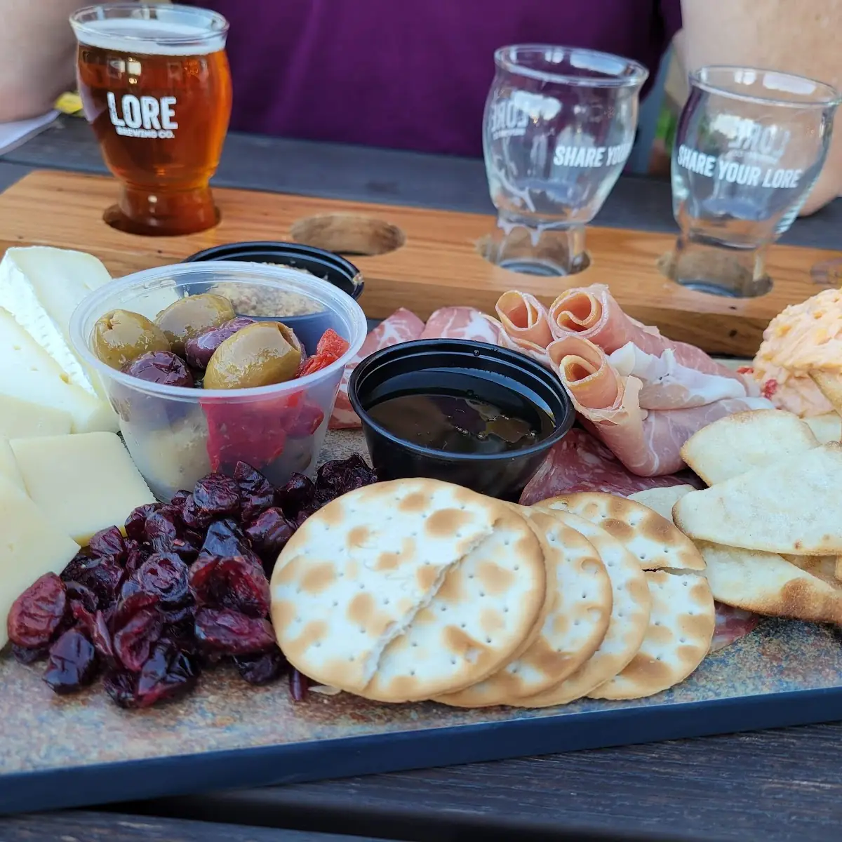 Chips Salsa & Beer Cheese