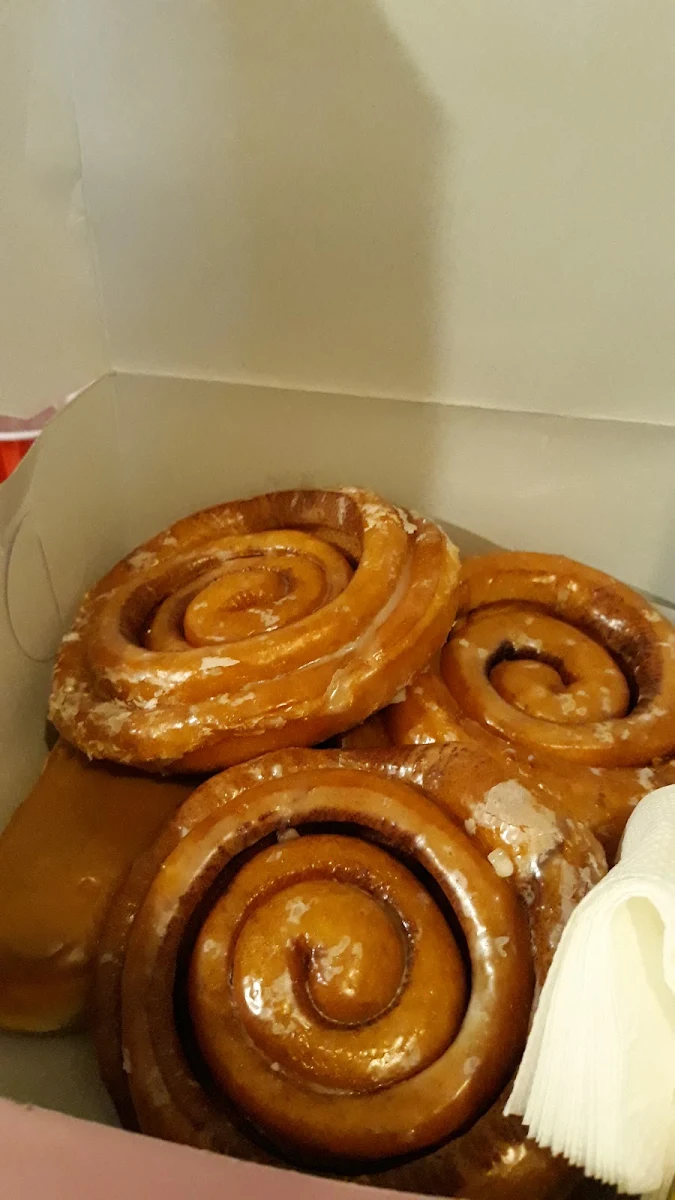 Big Cinnamon Rolls