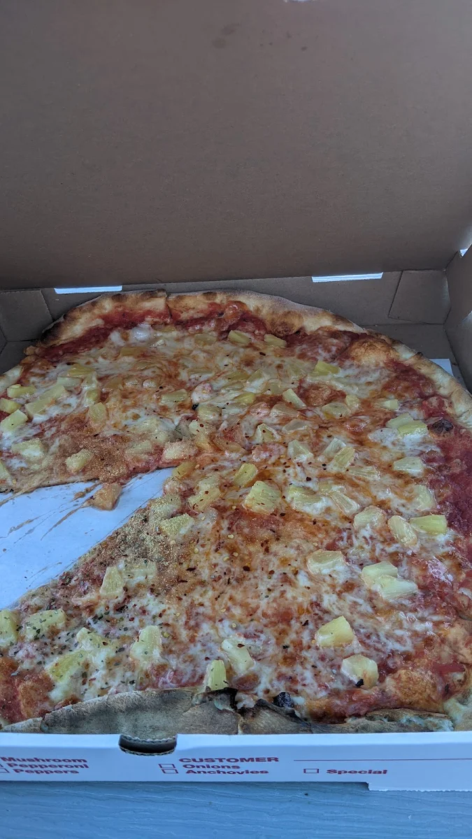 Pizza with Pineapple