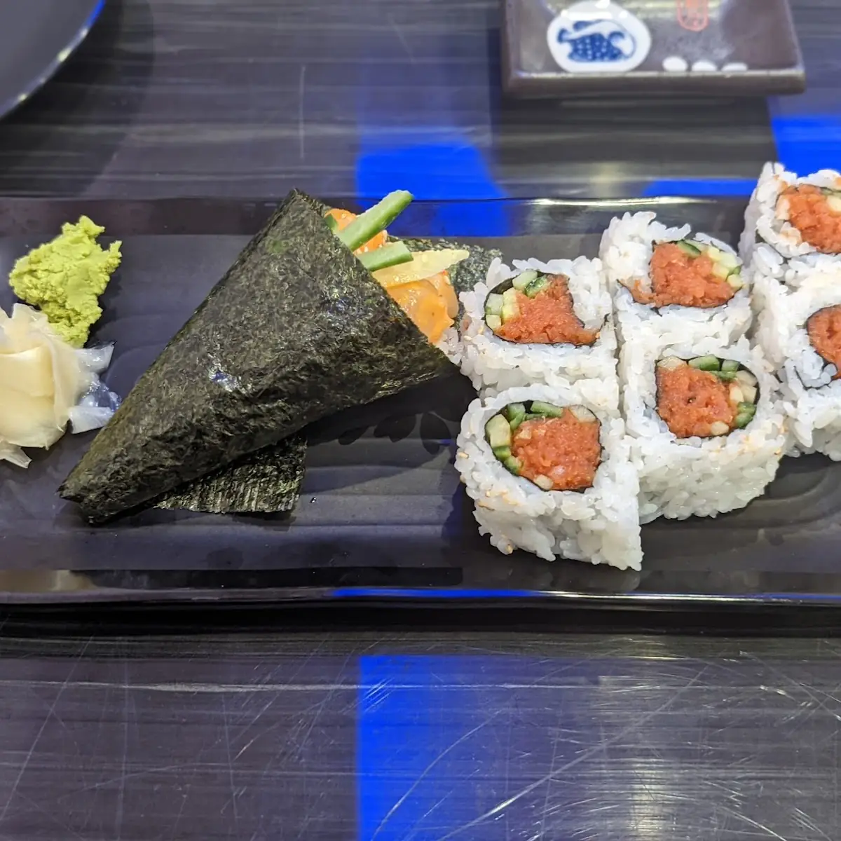 Spicy Scallop Hand Roll