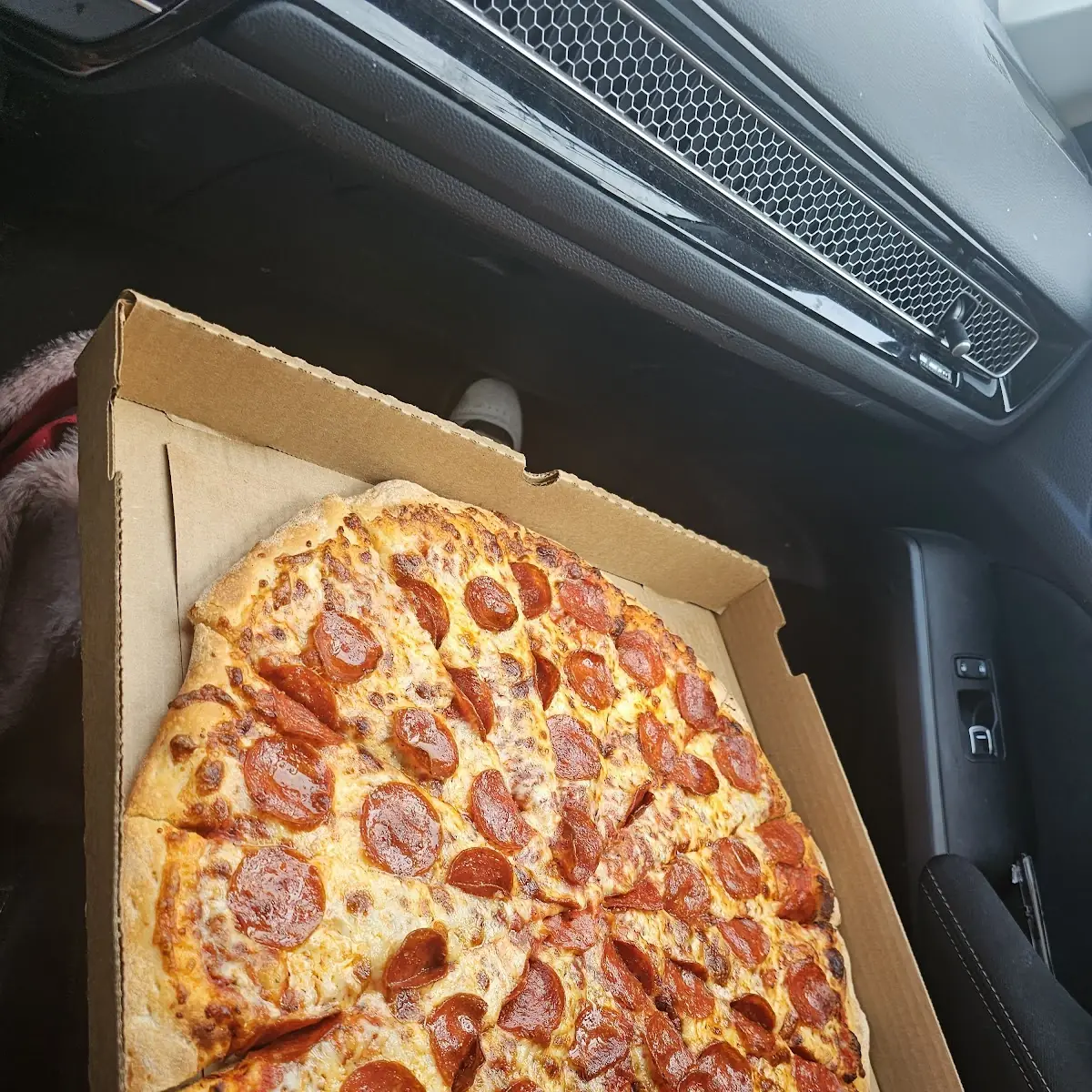 XL Pepperoni Pizza
