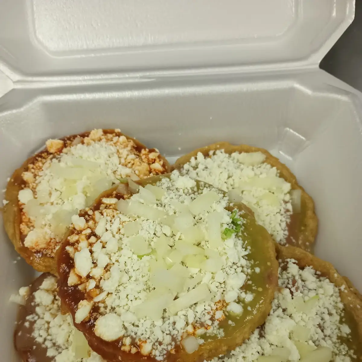 Picaditas Salsa Verde