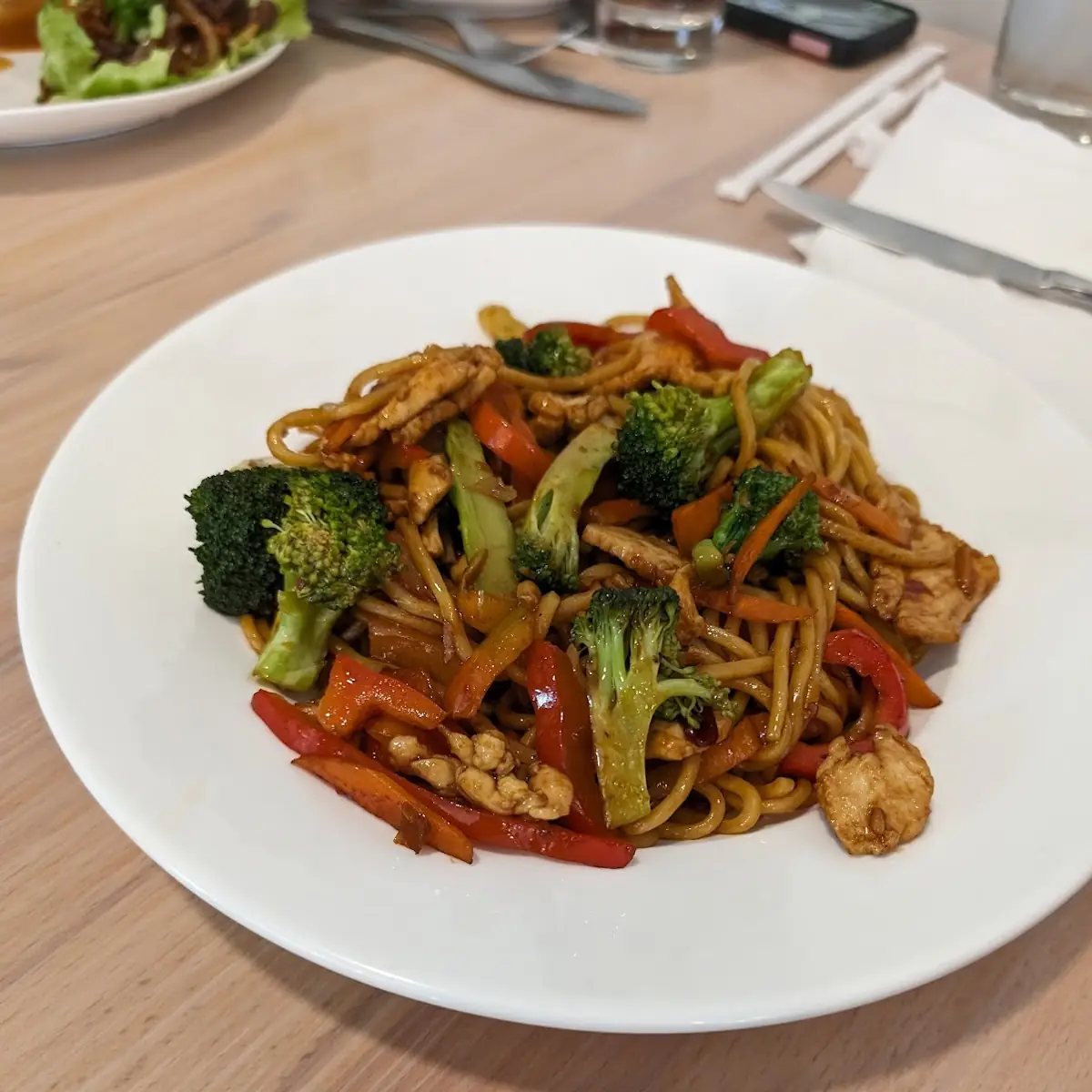 Drunken Noodles Lomein