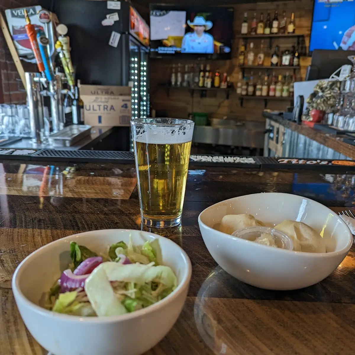 Side Salad and Dinner Roll