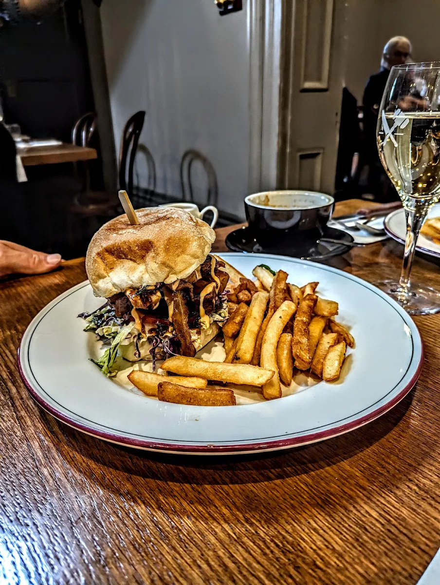 Beef Brisket Burger, The Courthouse Restaurant