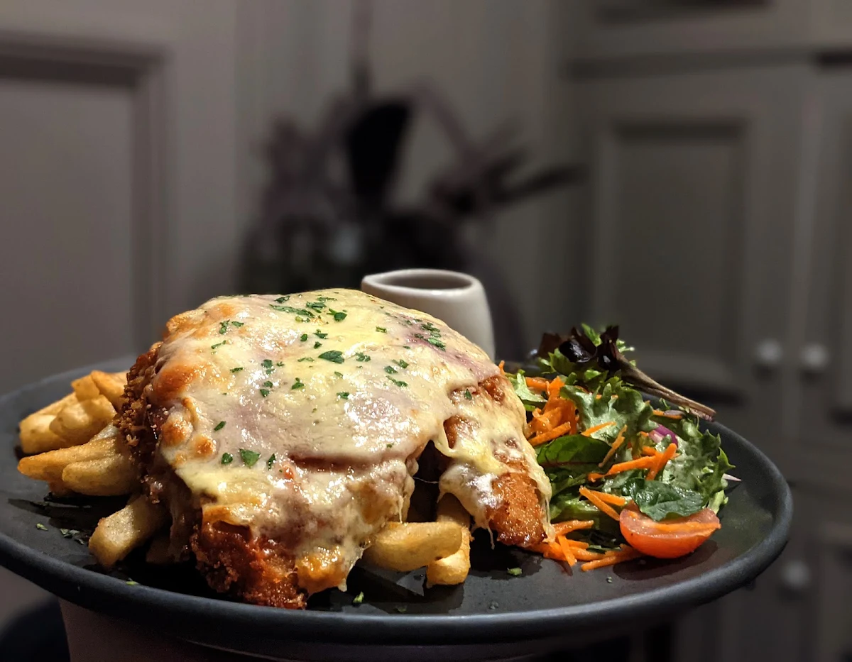 Chicken Parma, The Courthouse Restaurant