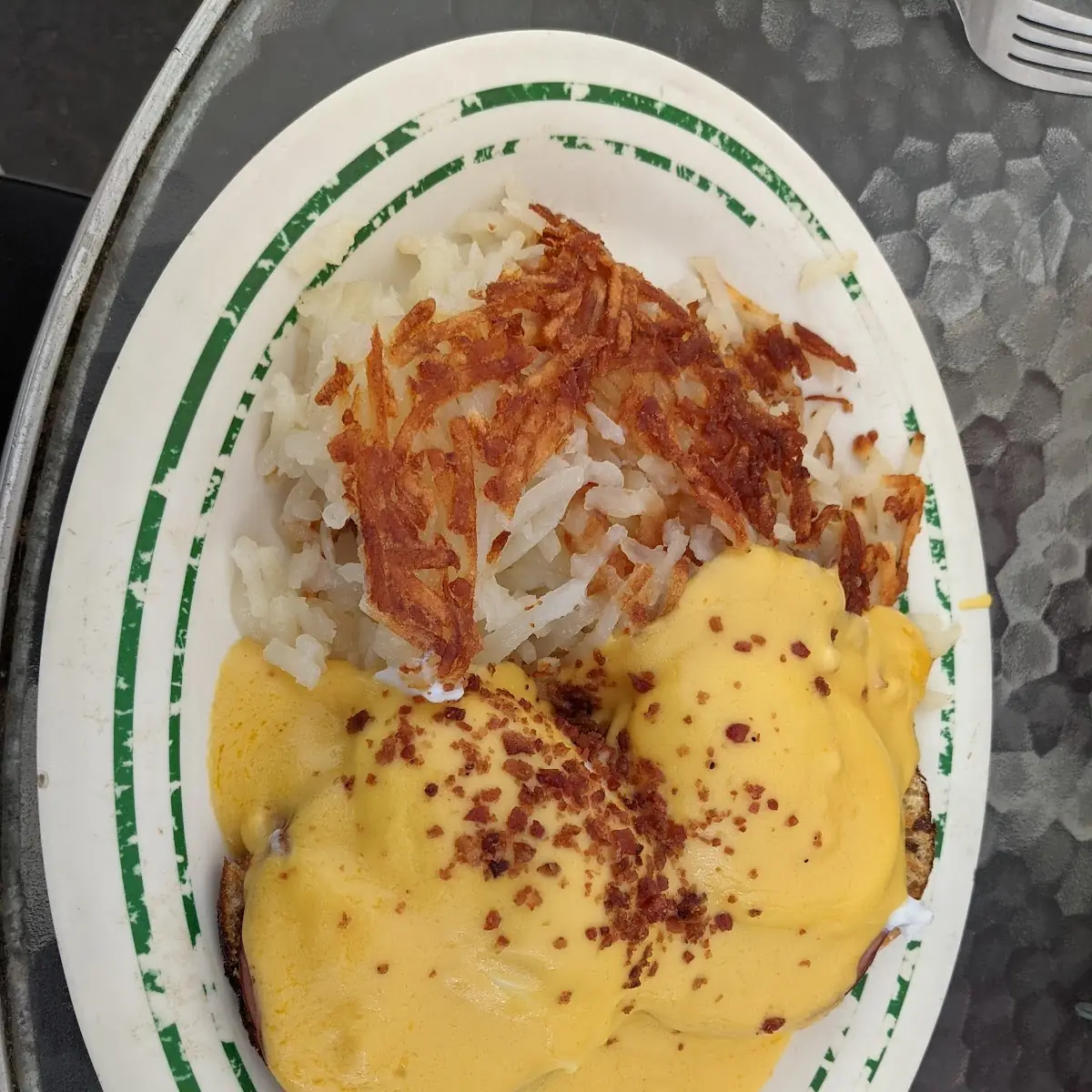 Eggs Benedict with Hashbrown
