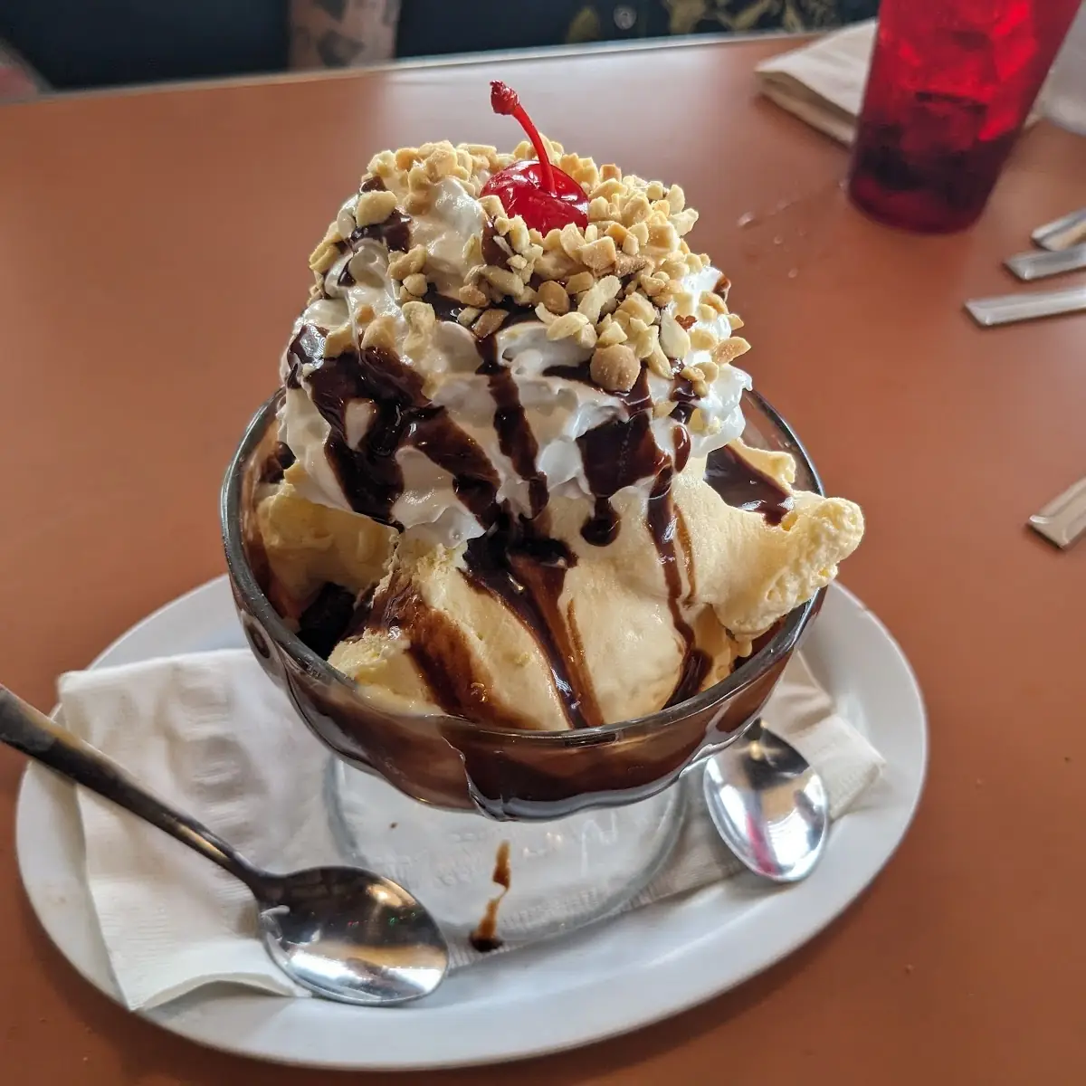 Hot Fudge Brownie Sundae