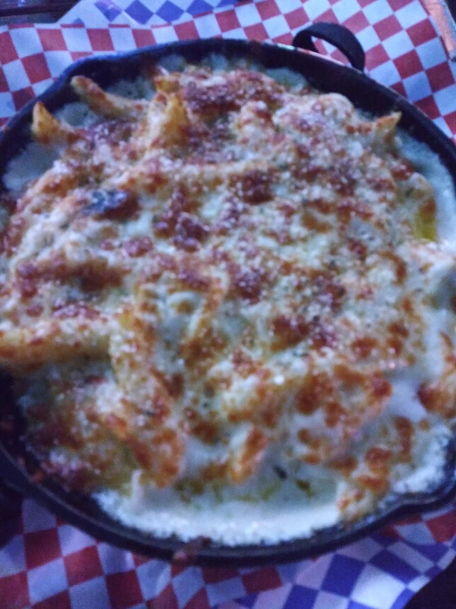 Grilled Chicken Alfredo Pasta