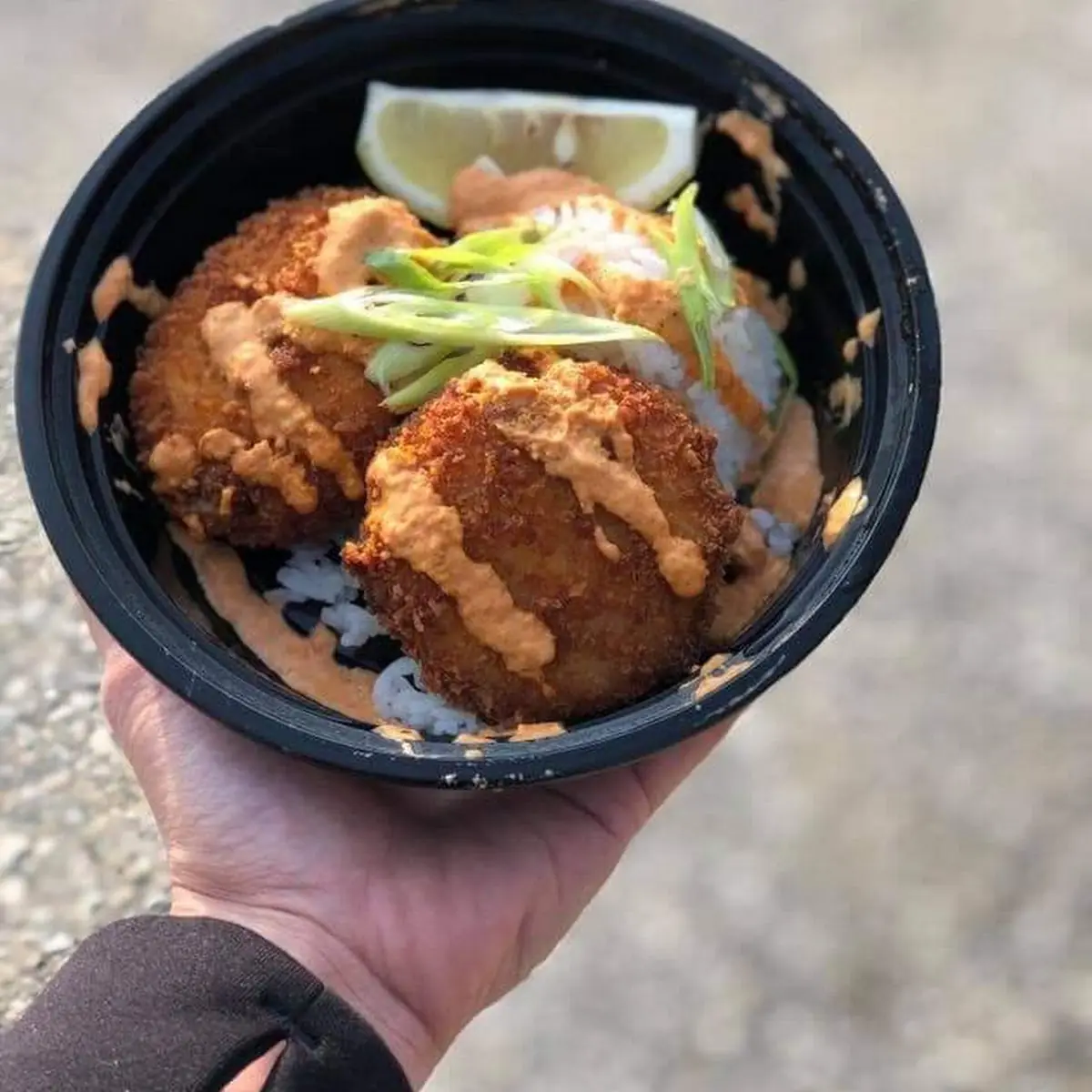 Crab Cakes with Roasted Red Pepper Aioli