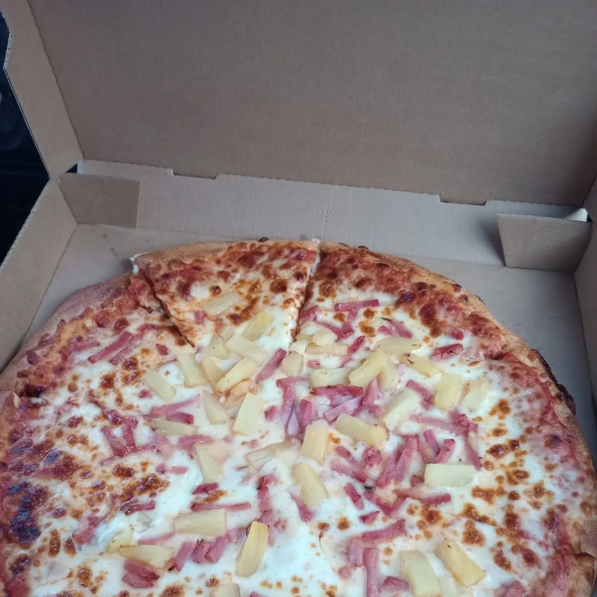 Hawaiian Pizza