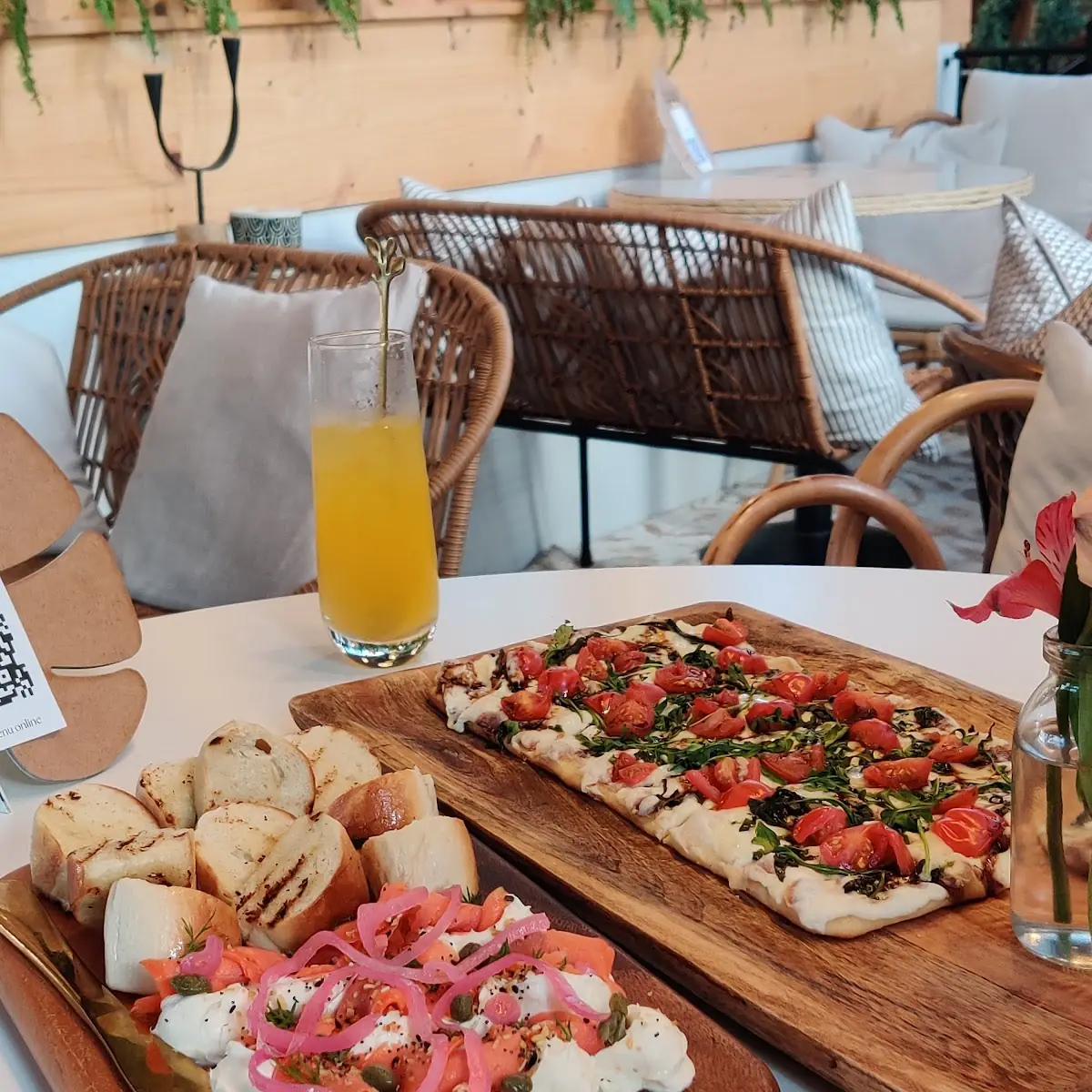 Tomato Bread, Revive Boutique Bistro