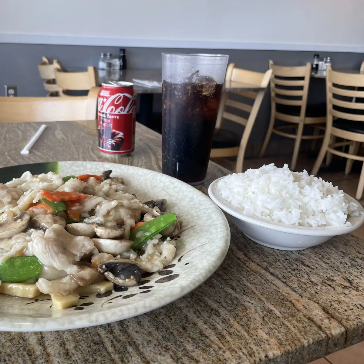 L Moo Goo Gai Pan