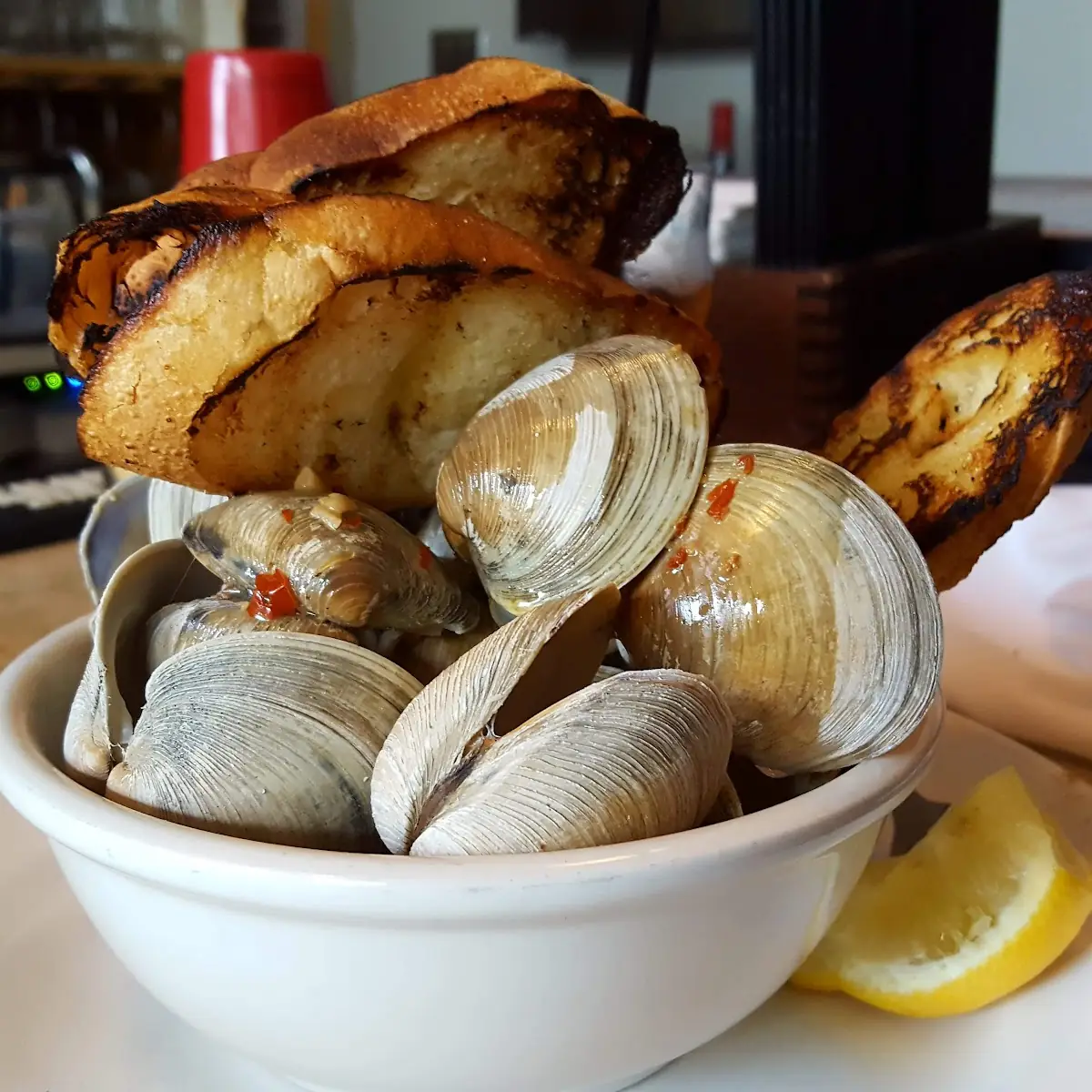 Happy Hour Steamed Clams