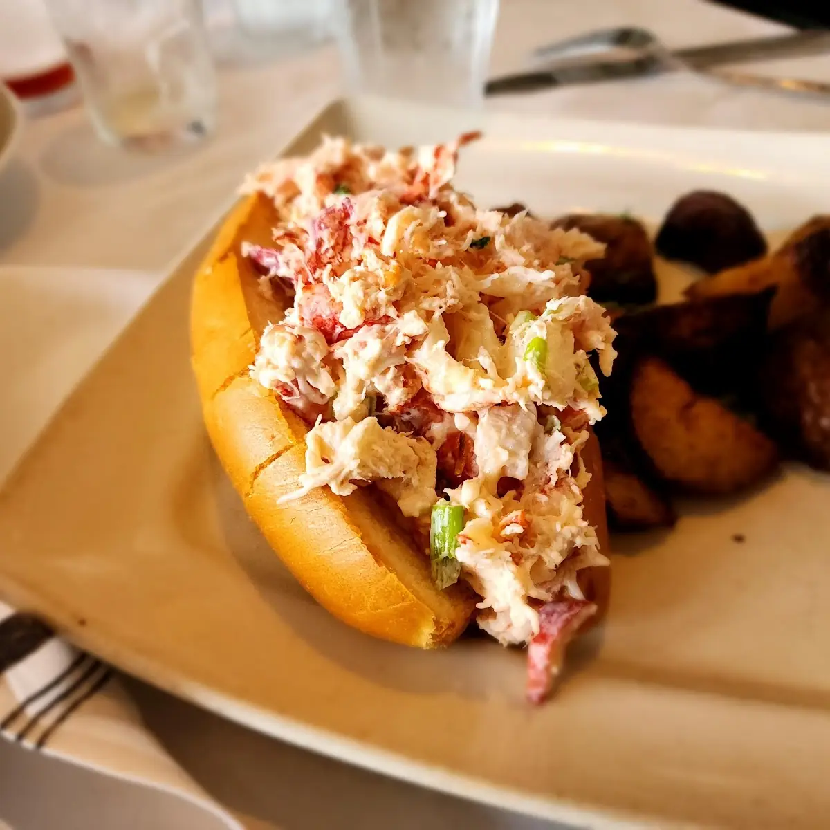 Lobster Roll with Mac and Cheese
