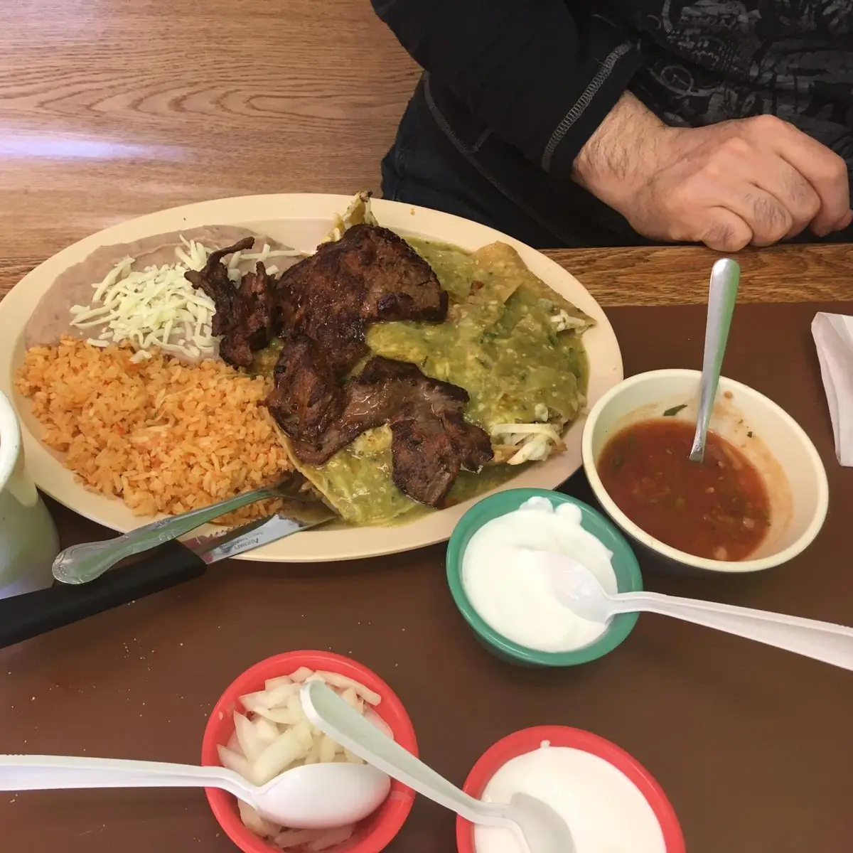 Chilaquiles Verdes Con Cecina