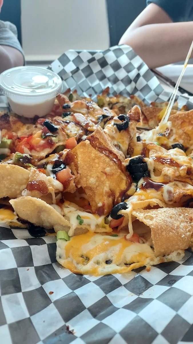 Nachos with Chicken, Lily's