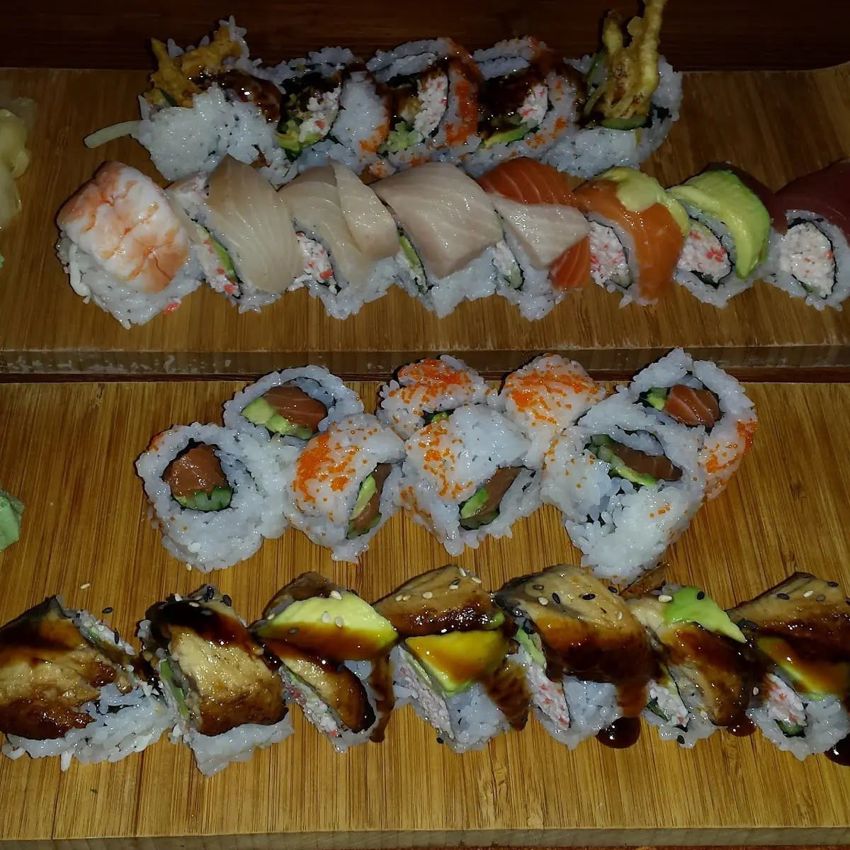 Seattle Roll & Dragon Roll a B Lunch