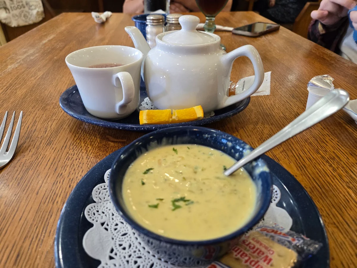 Cheddar Broccoli Rice Soup