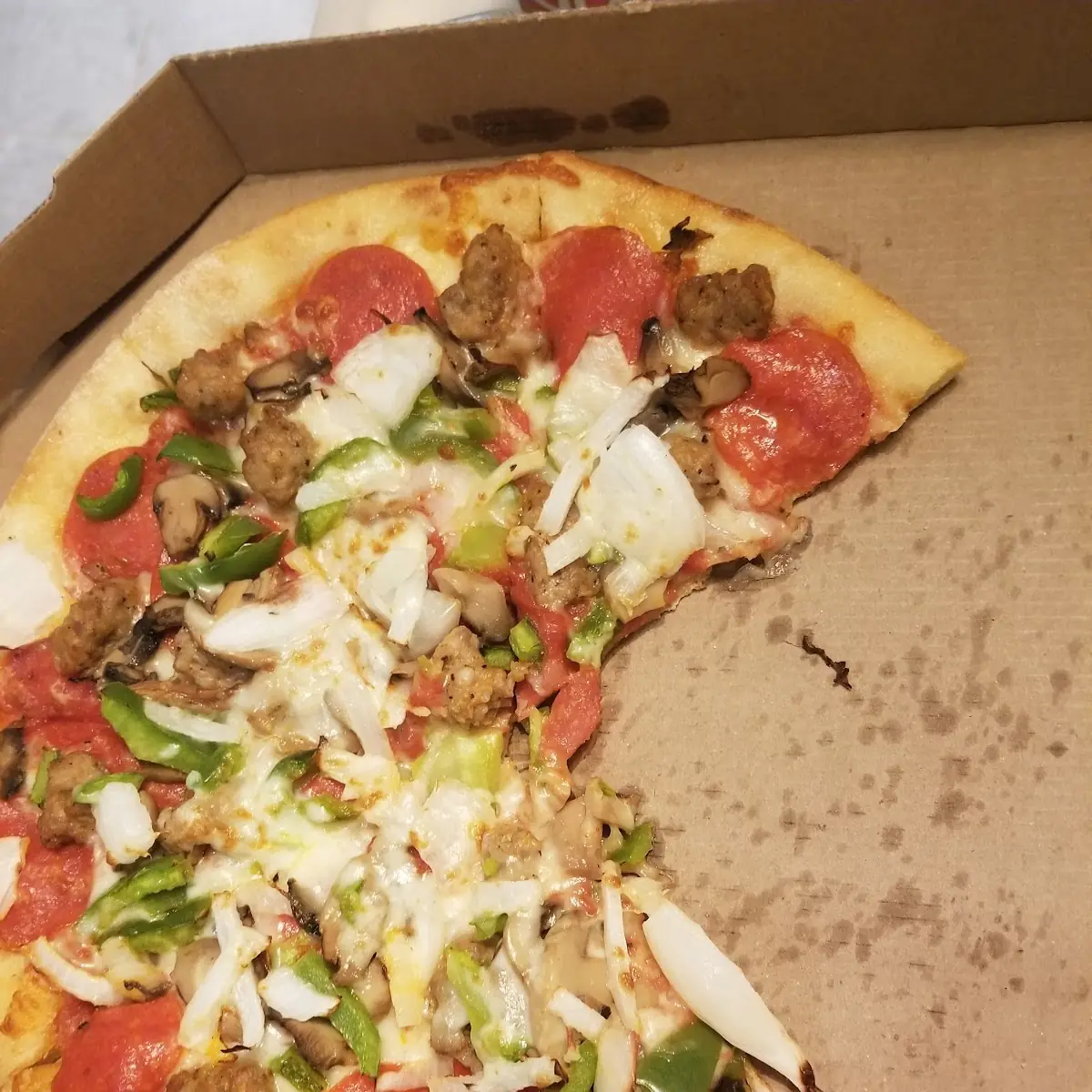 Deluxe Pizza