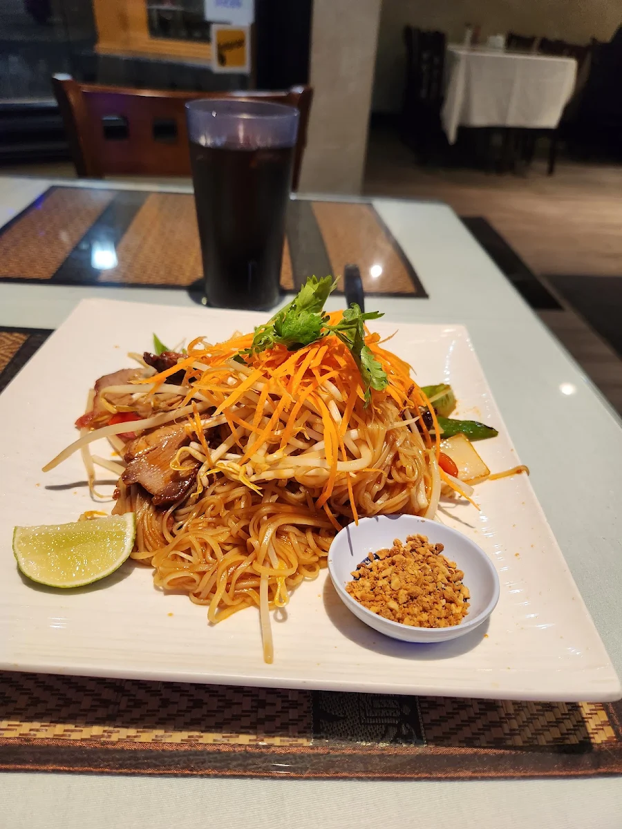Phat Thai Burger