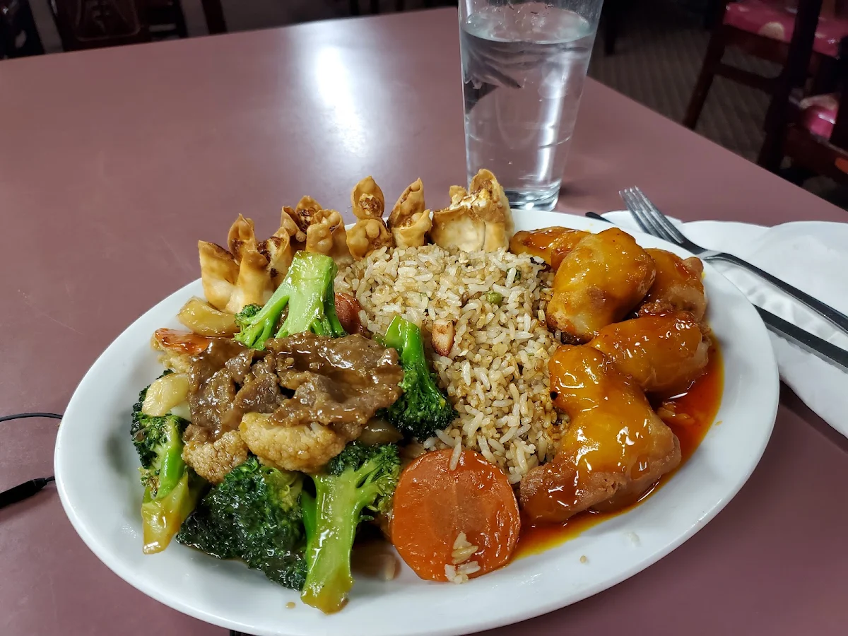 Almond Chicken Chicken Chow Mein and Beef Chop Suey, Kiki Gardens Restaurant