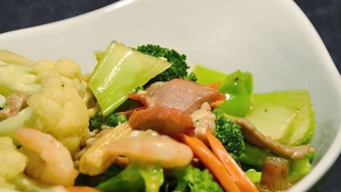 Highlights, Kiki Gardens Restaurant