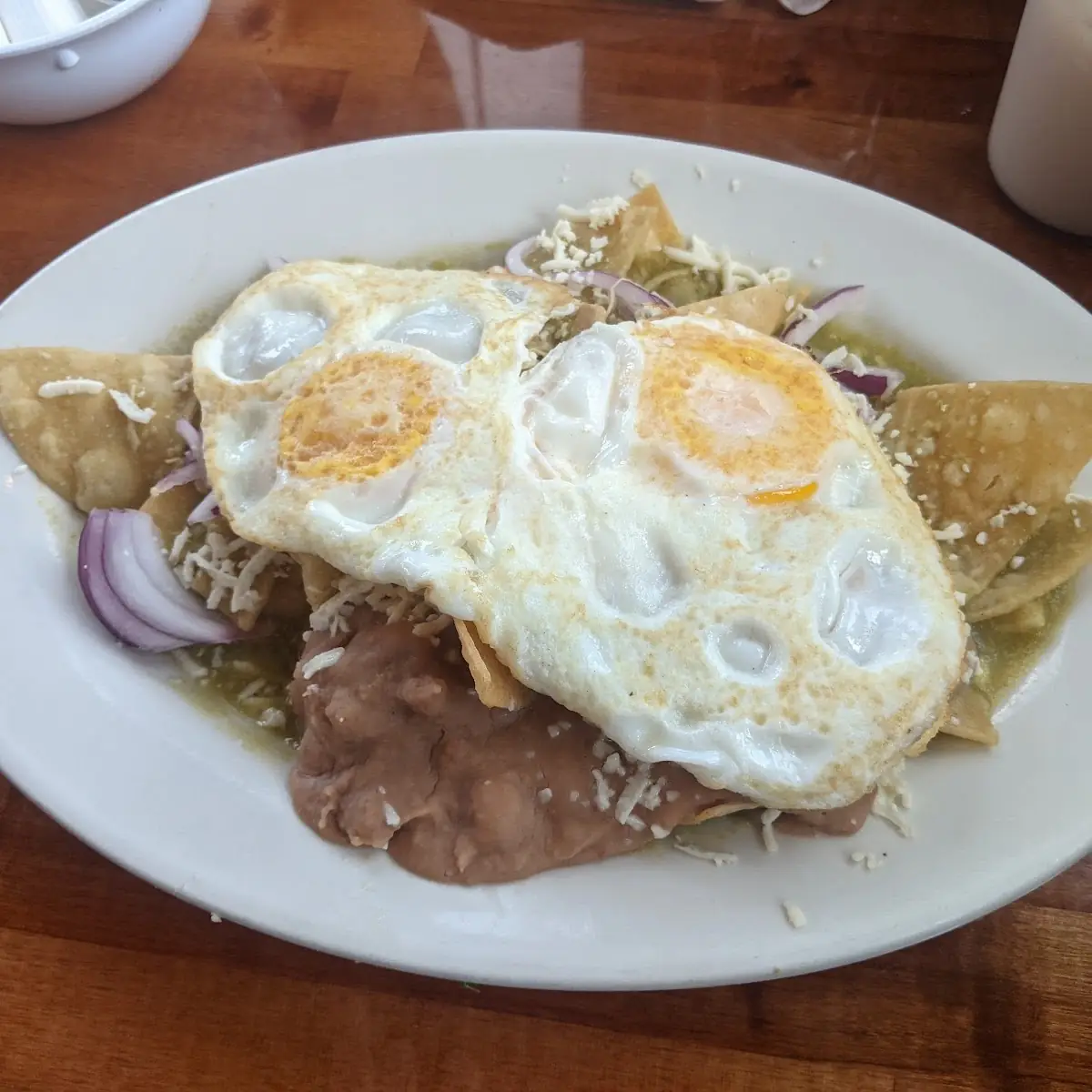 Chilaquiles Con Huevos Con Salsa Verde