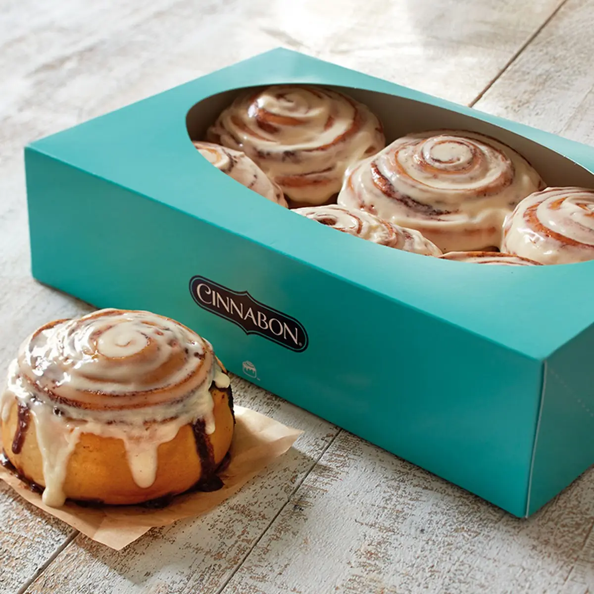 Cinnabon Classic Roll
