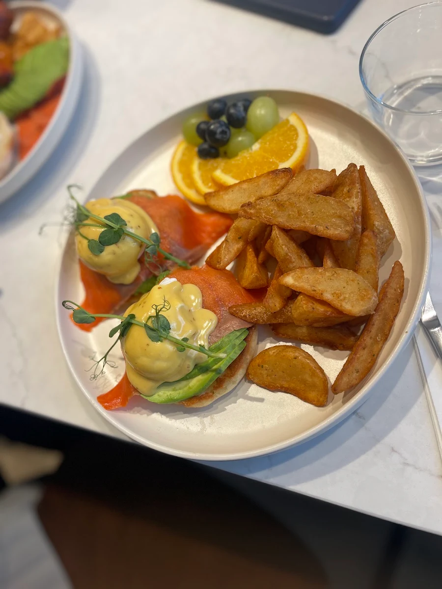 Smoked Salmon & Avocado, Little Beetle