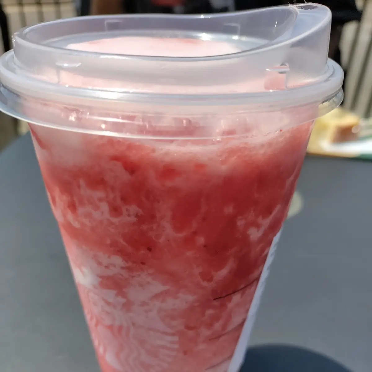 Frozen Strawberry Açaí Lemonade Starbucks Refreshers Beverage