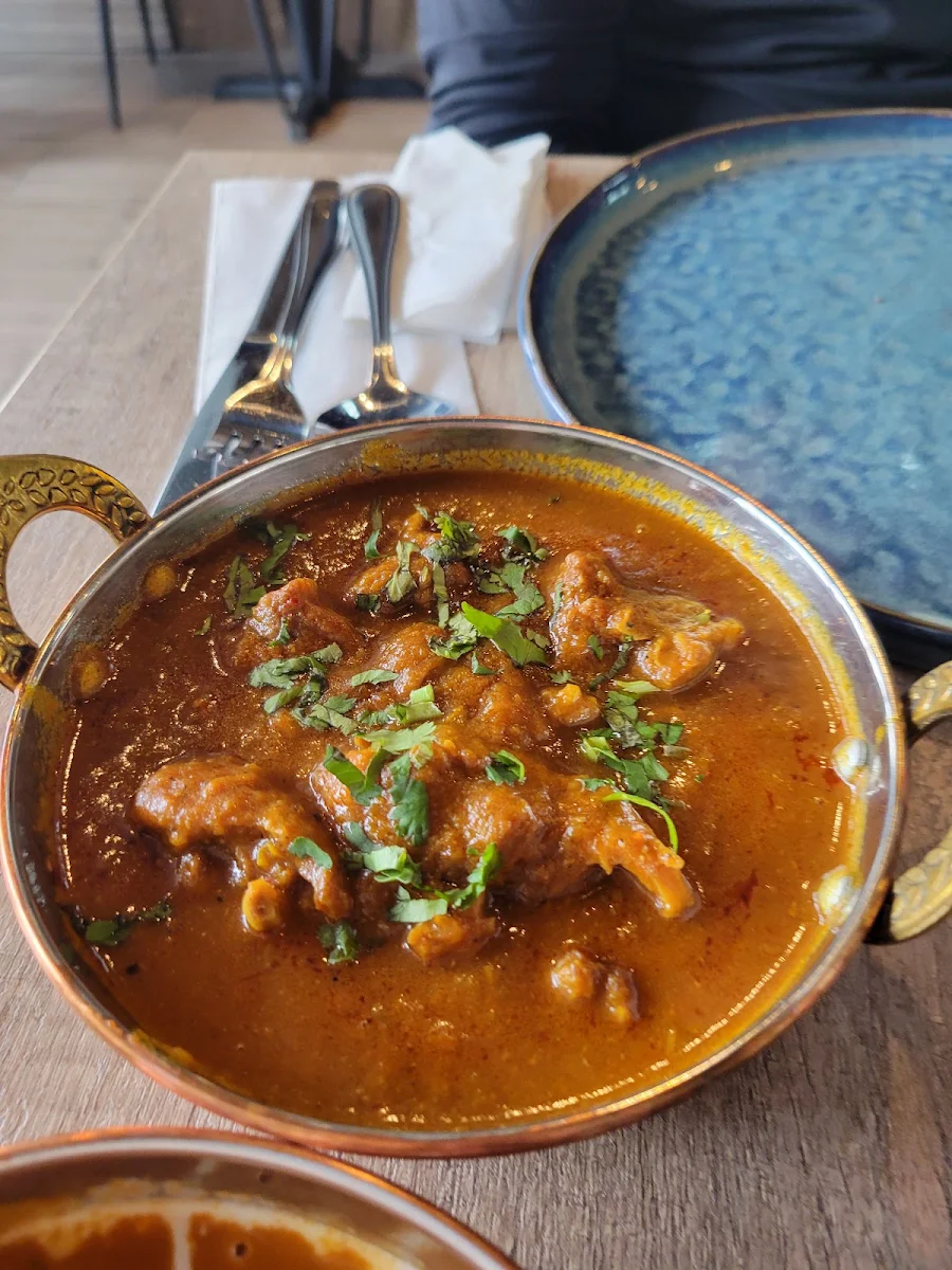 Butter Chicken Bowl, RAAHI MODERN INDIAN KITCHEN & BAR