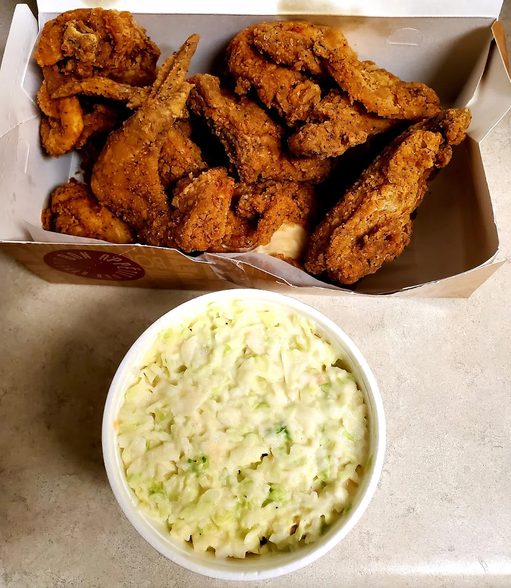 9 Piece Chicken & Coleslaw, Candy's Fried Chicken
