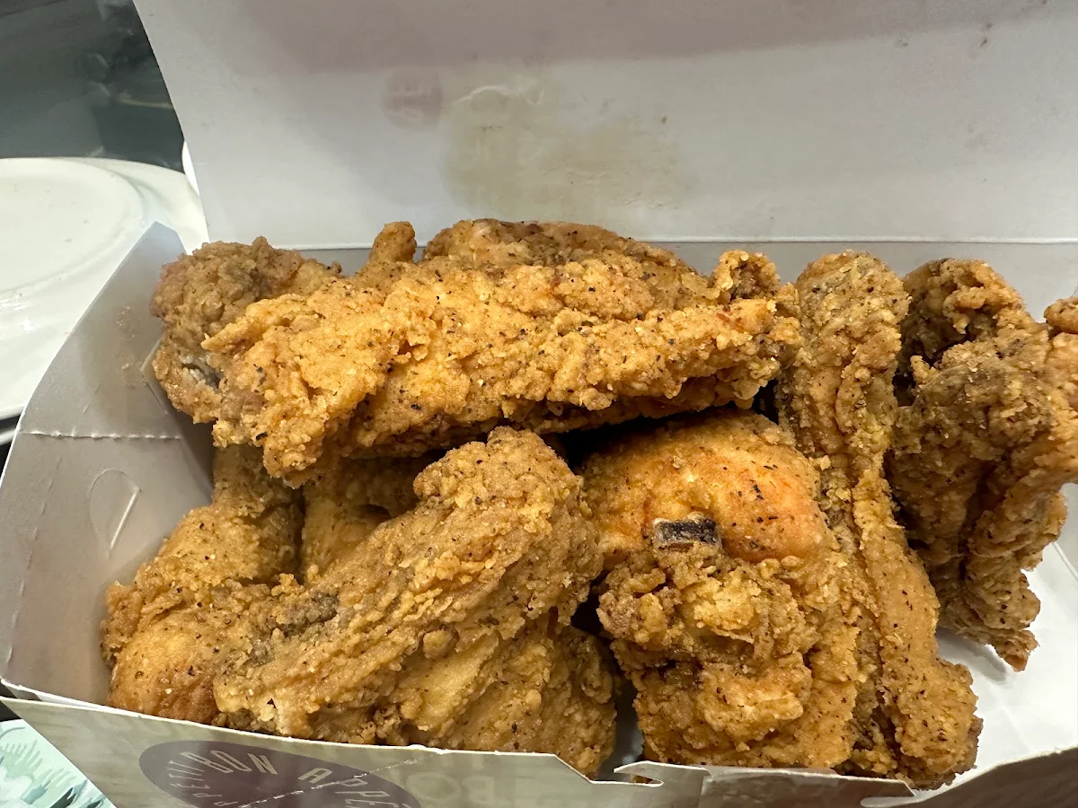 Highlights, Candy's Fried Chicken
