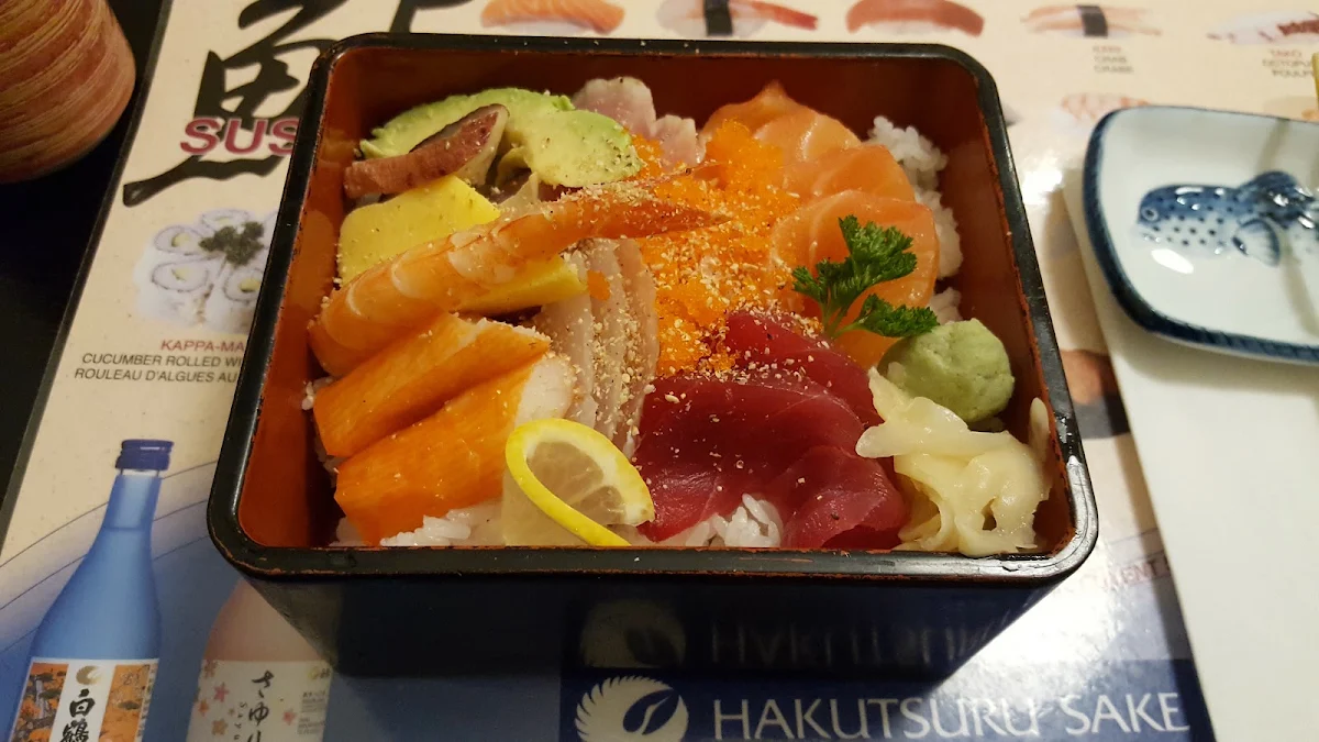 Lunch Special Chirashi Don, Tokyo Sushi