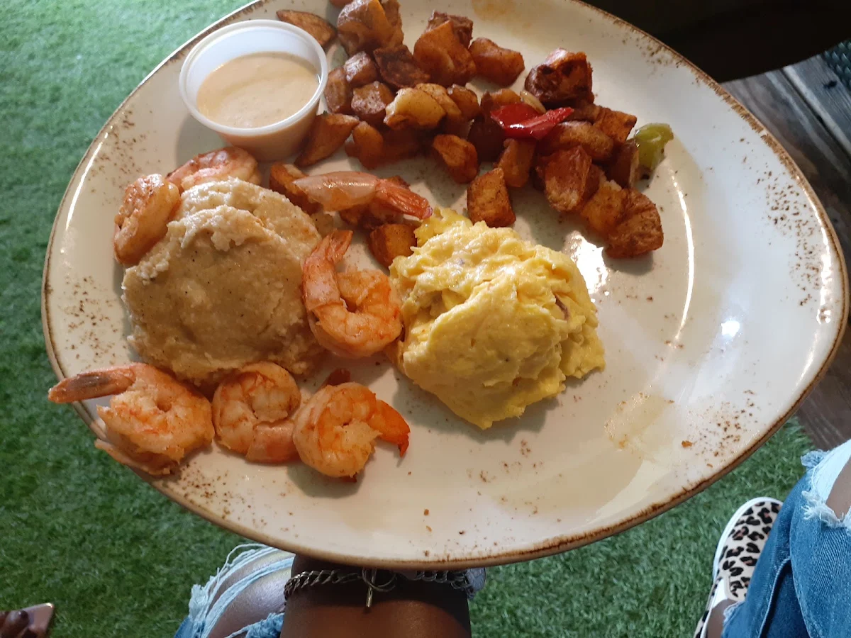 Shrimp and Home Fries w Grits