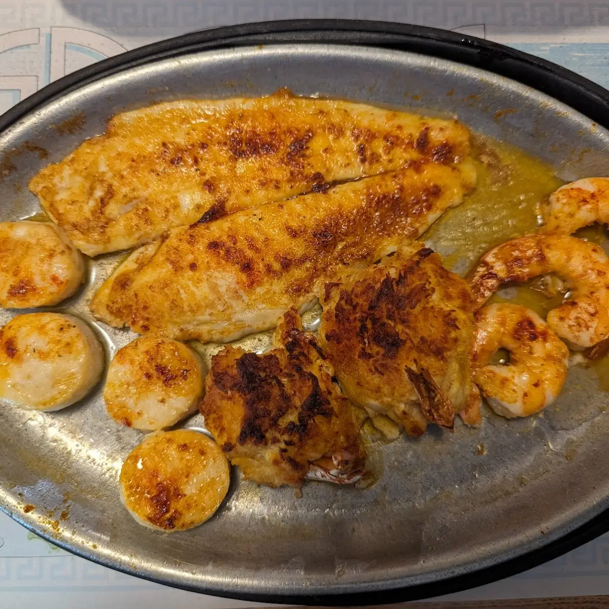 Broiled Seafood Platter